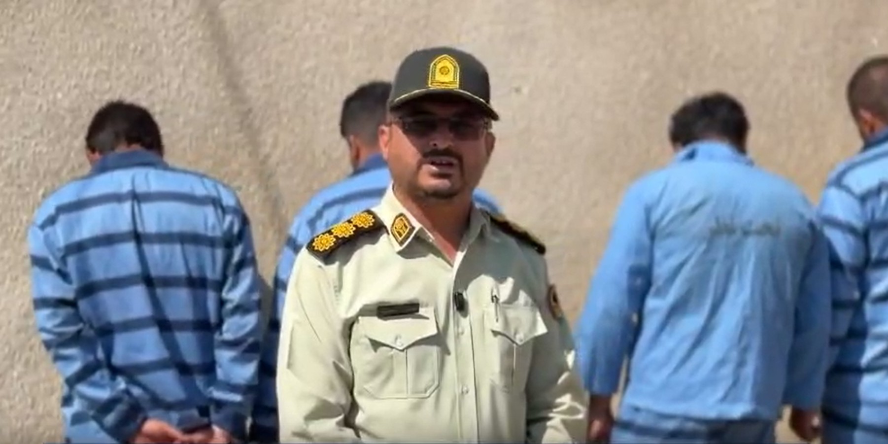 دستگيري عاملان تخريب ۴ دستگاه خودرو و قدرت نمایی با سلاح گرم در سيرجان +فیلم