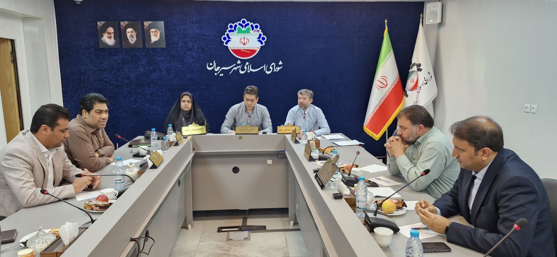 مسائل و مطالبات شهروندان طبق قانون و تا حصول نتیجه پیگیری خواهد شد