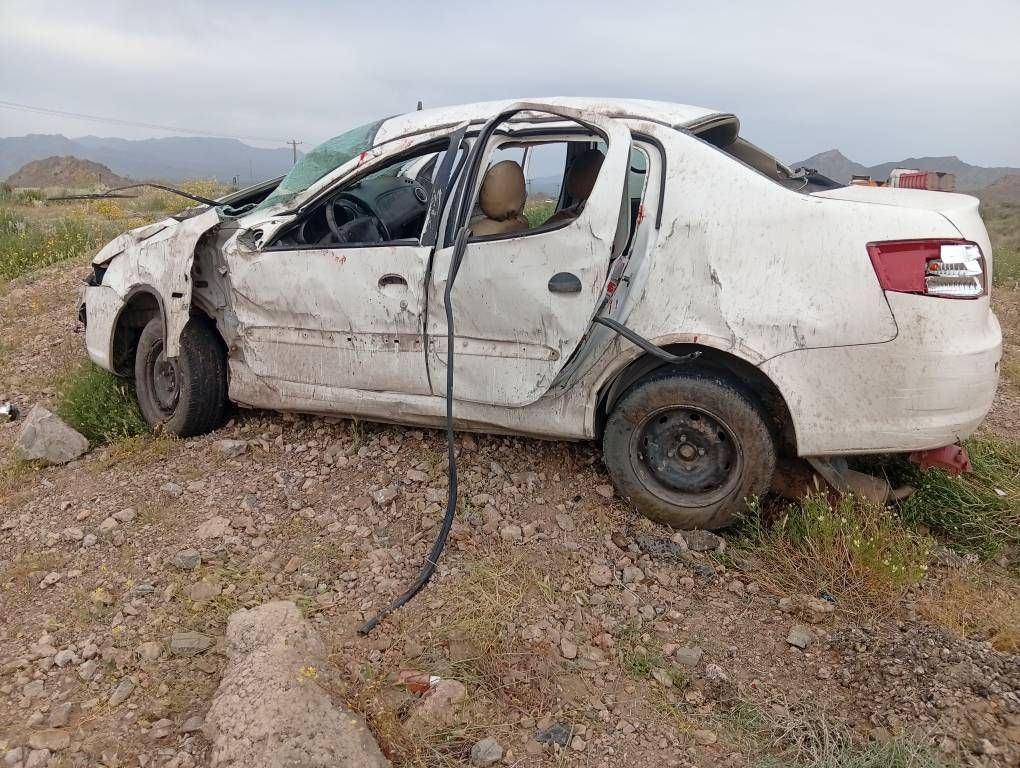 واژگونی رانا با یک فوتی در جاده سیرجان- بندرعباس